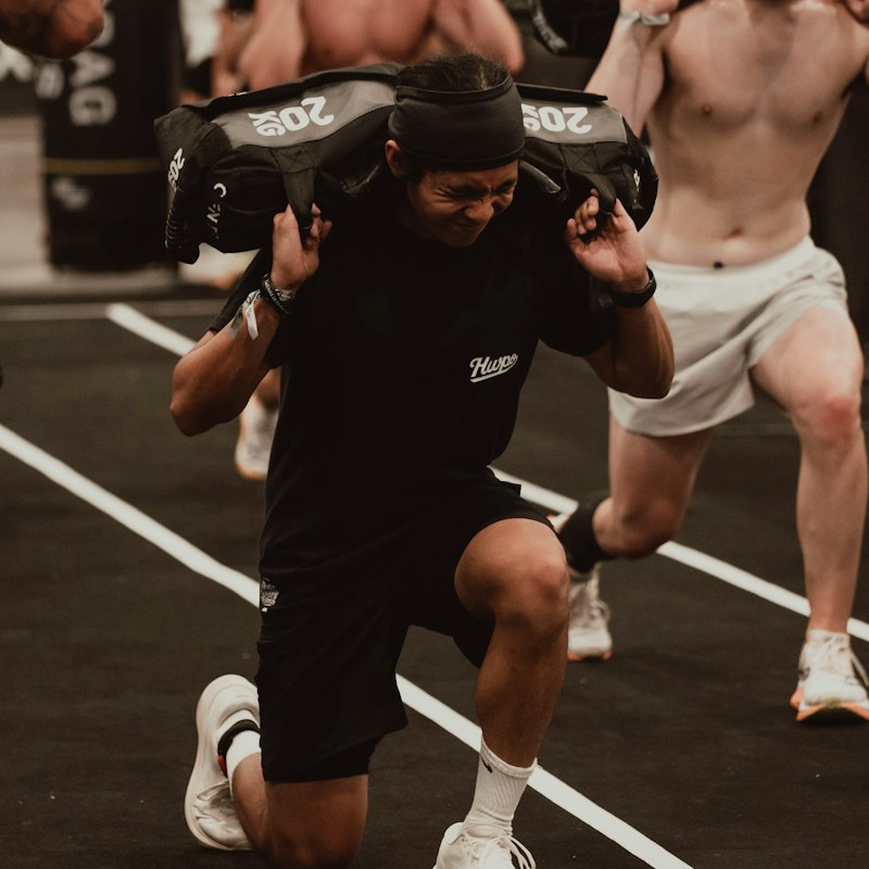 Sandbag Lunges